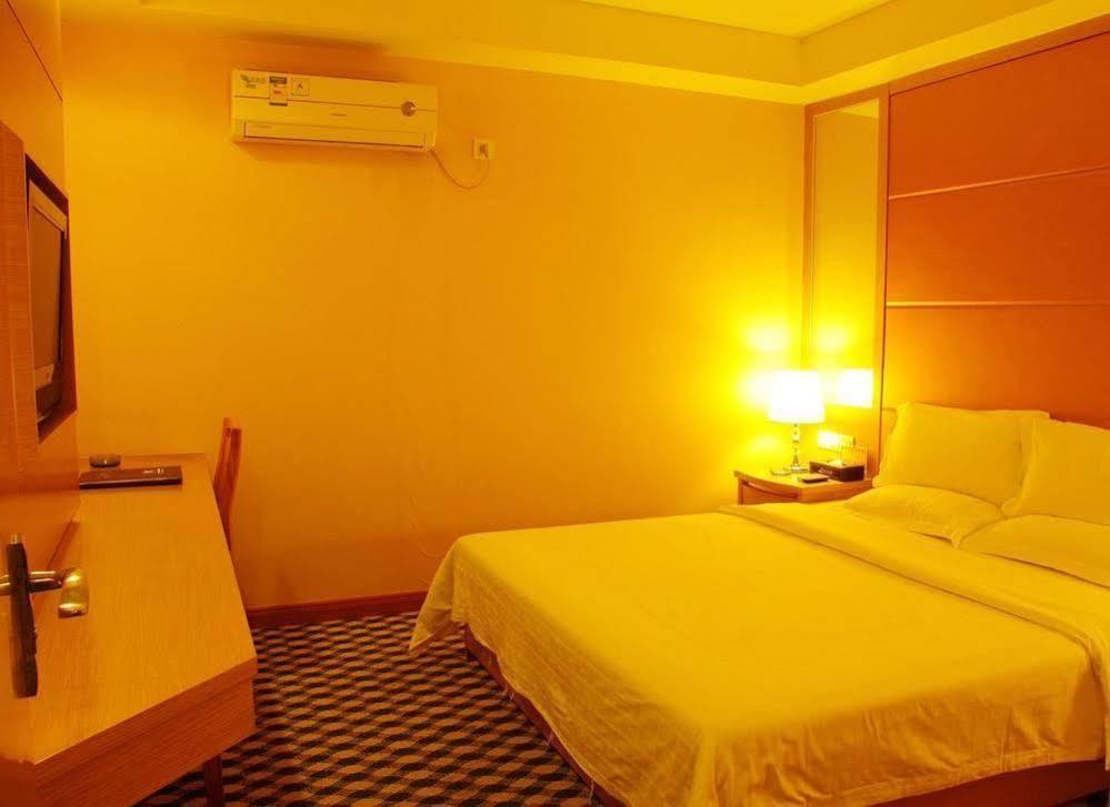 Dongguan Chang'An Hongbao Fashion Hotel Exterior foto